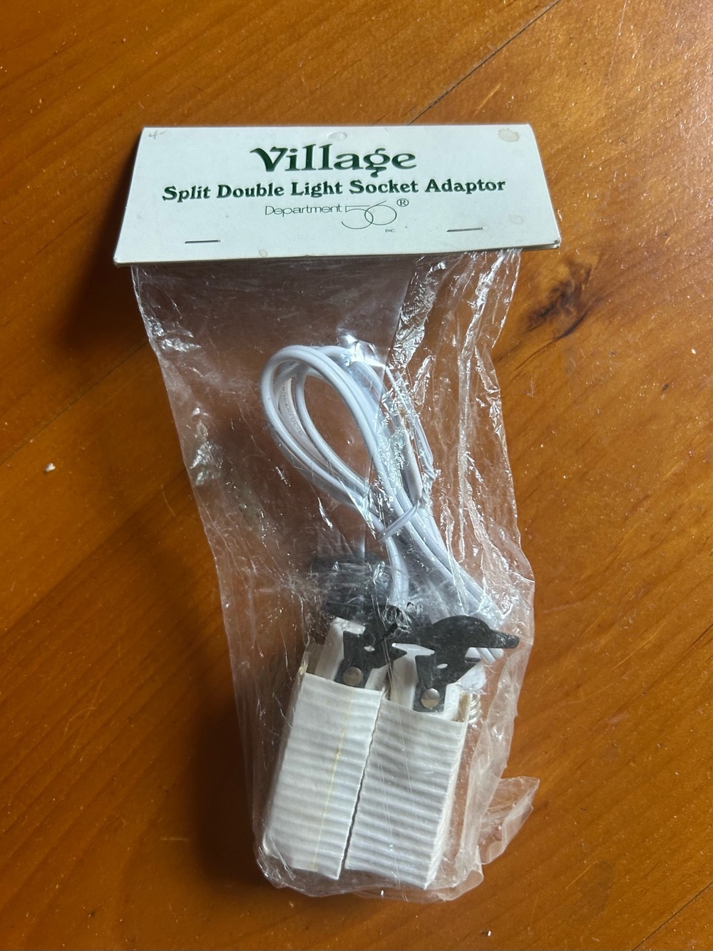 Department 56 Split Double Light Socket Adapter
